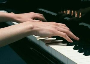 Martha Matthews: Uniting the Power of Piano and Organ with Handbells